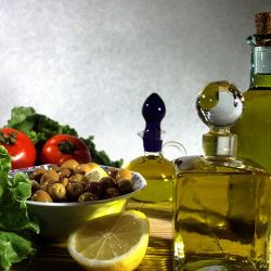 Mediterrán diéta - sok olivaolajjal